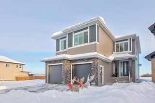 Photo 1: 4709 CHARLES Bay in Edmonton: Zone 55 House for sale : MLS®# E4273198