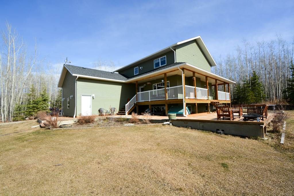 Main Photo: 13250 BROWN 283Q Road in Charlie Lake: Fort St. John - Rural W 100th House for sale (Fort St. John (Zone 60))  : MLS®# R2059374