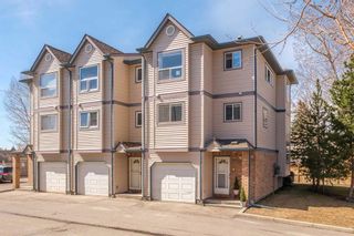 Photo 2: 111 Anderson Grove SW in Calgary: Cedarbrae Row/Townhouse for sale : MLS®# A2123012