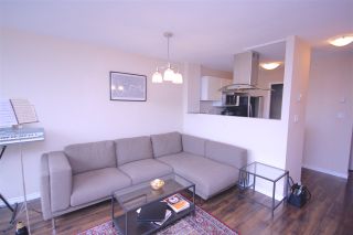 Photo 4: 806 1188 RICHARDS Street in Vancouver: Yaletown Condo for sale in "PARK PLAZA" (Vancouver West)  : MLS®# R2076403