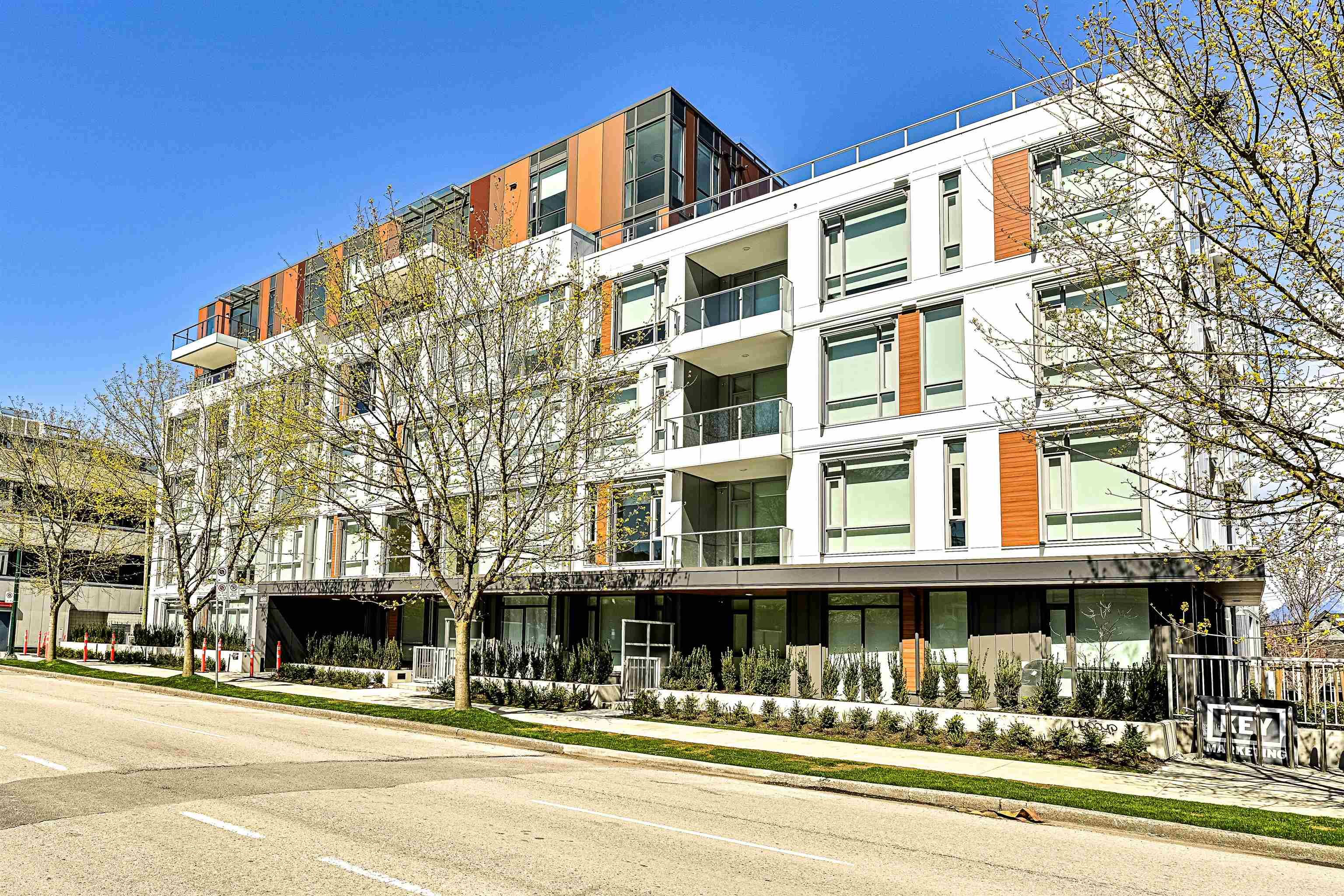 Main Photo: 210 469 W KING EDWARD Avenue in Vancouver: Cambie Condo for sale (Vancouver West)  : MLS®# R2846423