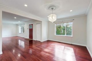 Photo 2: 4061 DUNDAS Street in Burnaby: Vancouver Heights House for sale (Burnaby North)  : MLS®# R2732199