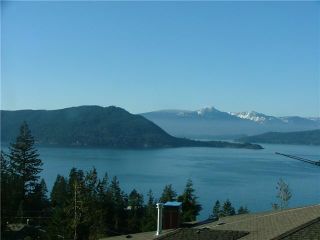 Main Photo: 8666 SEASCAPE DR in : Howe Sound Townhouse for sale : MLS®# V903269
