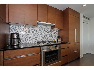 Photo 1: # 2703 565 SMITHE ST in Vancouver: Downtown VW Condo for sale (Vancouver West)  : MLS®# V1138496