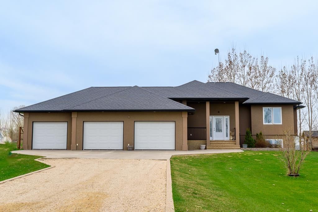 Main Photo: 14094 Rd 32 W Road in Stanley Rm: R35 Residential for sale (R35 - South Central Plains)  : MLS®# 202307430