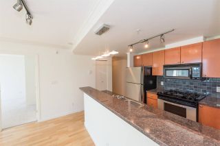 Photo 2: 1405 928 RICHARDS Street in Vancouver: Yaletown Condo for sale in "SAVOY" (Vancouver West)  : MLS®# R2107849
