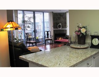 Photo 3: 1502 739 PRINCESS Street in New Westminster: Uptown NW Condo for sale in "BERKLEY PLACE BY BOSA" : MLS®# V809764