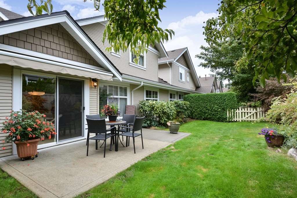Photo 19: Photos: 22 14877 33RD Avenue in Surrey: King George Corridor Townhouse for sale in "Sandhurst" (South Surrey White Rock)  : MLS®# R2206509