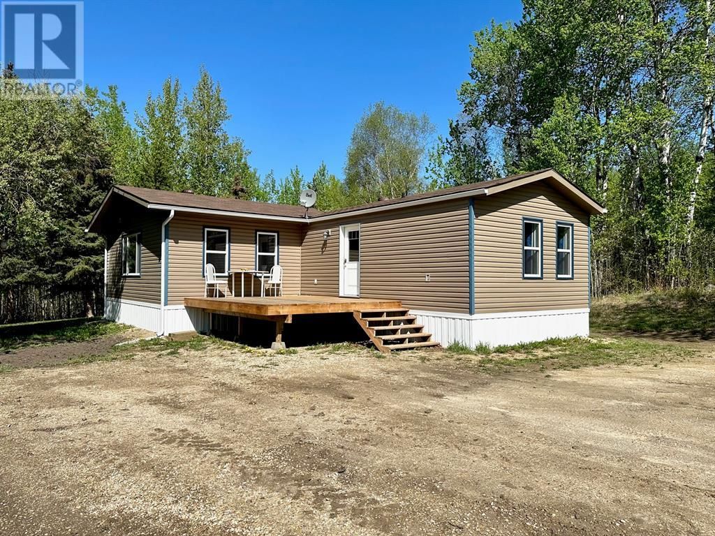 Main Photo: 59304 Range Road 83 in Rural Lac Ste. Anne County: House for sale : MLS®# A2049140