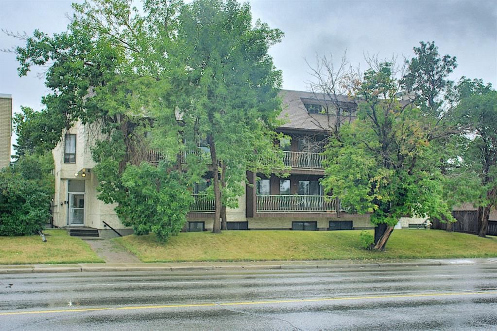 Main Photo: 301 1113 37 Street SW in Calgary: Rosscarrock Apartment for sale : MLS®# A1139650