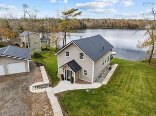 Photo 1: 1167 Highway 1 in Lakelands: 105-East Hants/Colchester West Residential for sale (Halifax-Dartmouth)  : MLS®# 202322230