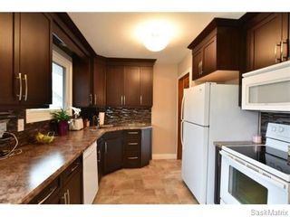 Photo 4: 67 MERLIN Crescent in Regina: Coronation Park Single Family Dwelling for sale (Regina Area 03)  : MLS®# 566828