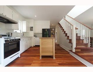 Photo 4: 2255 East 8TH Ave in Commercial Drive: Home for sale