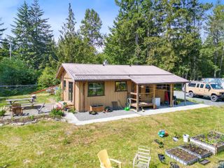 Photo 10: 2172 Left Rd in Courtenay: CV Courtenay North House for sale (Comox Valley)  : MLS®# 933996