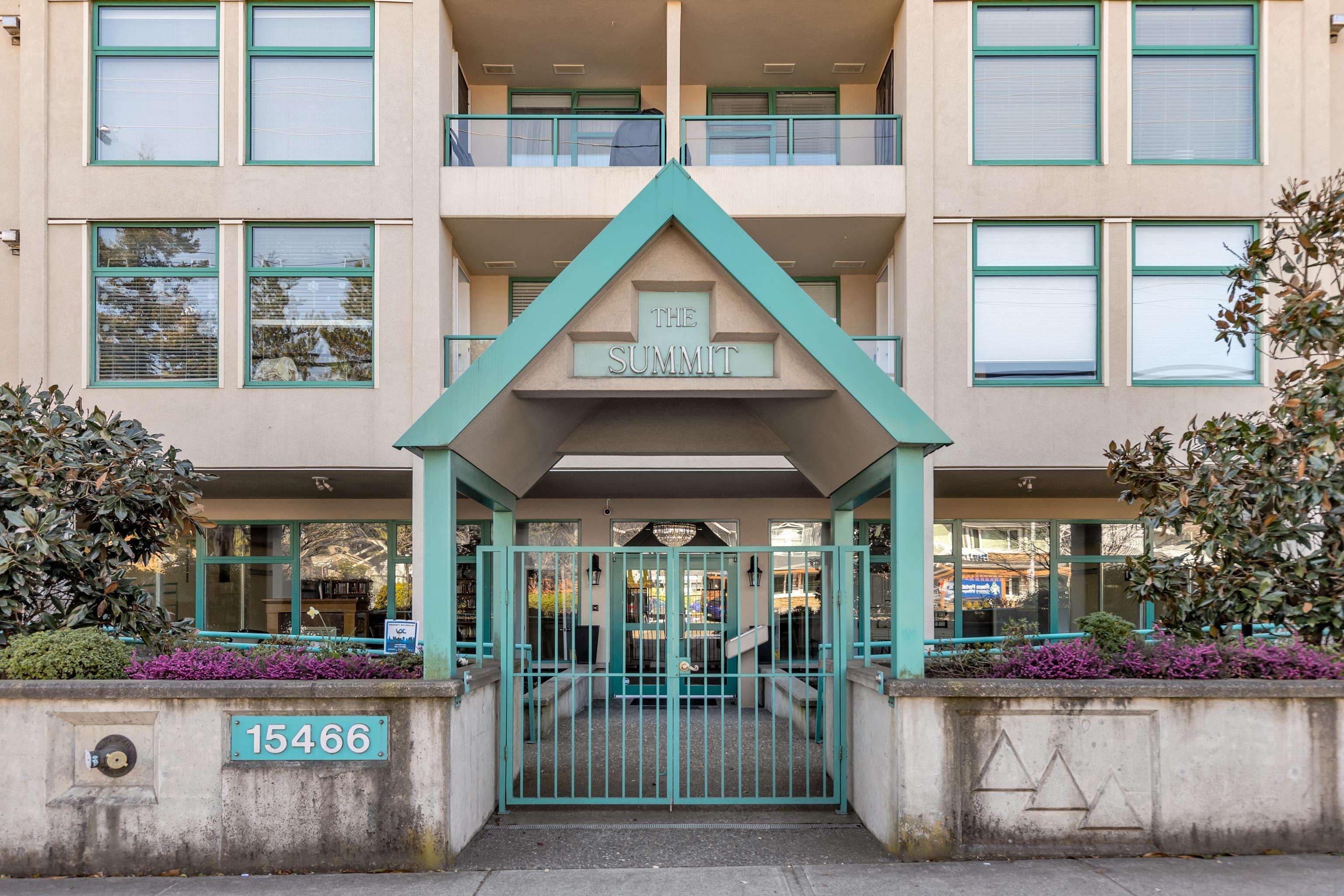 Main Photo: 204 15466 NORTH BLUFF Road: White Rock Condo for sale in "THE SUMMIT" (South Surrey White Rock)  : MLS®# R2765425