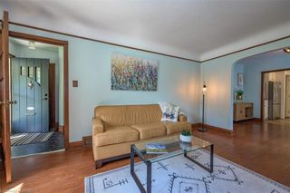 Photo 5: 28 BALMORAL Avenue in London: East C Residential for sale (East)  : MLS®# 40163009