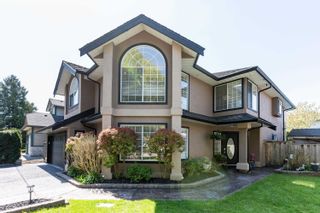 Photo 2: 9267 203 Street in Langley: Walnut Grove House for sale : MLS®# R2873492