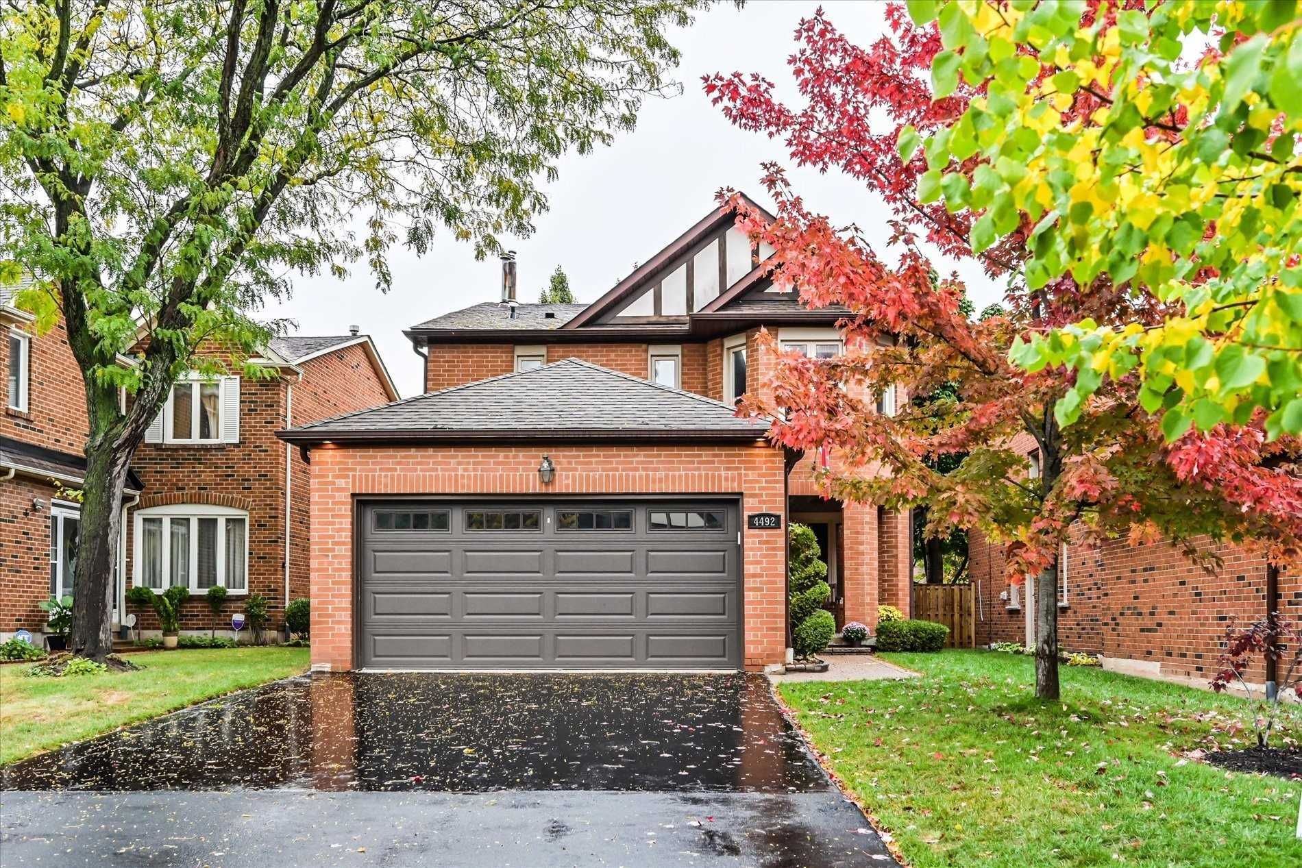 Main Photo: 4492 Sawmill Valley Drive in Mississauga: Erin Mills House (2-Storey) for sale : MLS®# W5794488