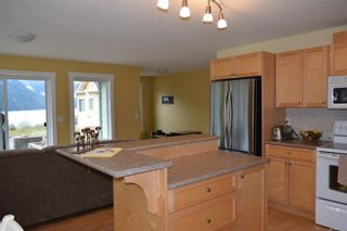 Photo 5: 542 Tootouch Pl in Tahsis: NI Tahsis/Zeballos House for sale (North Island)  : MLS®# 918276