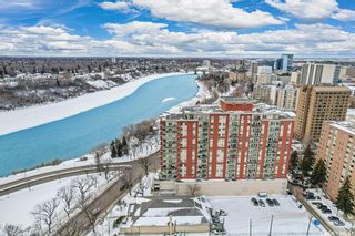 Photo 1: 506 902 Spadina Crescent East in Saskatoon: Central Business District Residential for sale : MLS®# SK919575