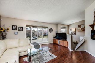 Photo 2: 72 Applewood Drive SE in Calgary: Applewood Park Detached for sale : MLS®# A1219112