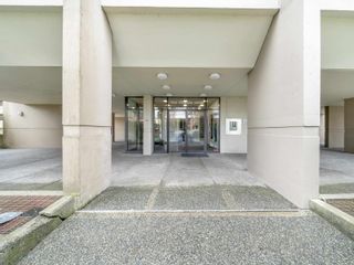 Photo 4: 904 9595 ERICKSON Drive in Burnaby: Sullivan Heights Condo for sale in "Cameron Tower" (Burnaby North)  : MLS®# R2670233