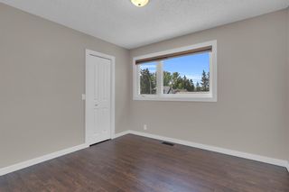 Photo 17: 32 Mckenna Road SE in Calgary: McKenzie Lake Detached for sale : MLS®# A2051938