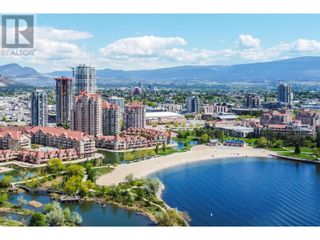 Photo 3: 1128 Sunset Drive Unit# 605 in Kelowna: Condo for sale : MLS®# 10281612