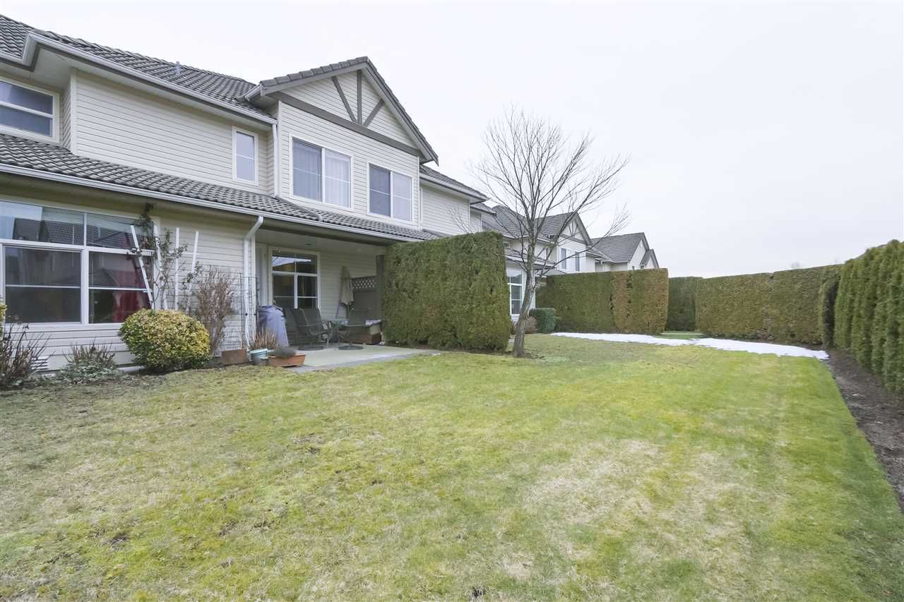 Photo 2: Photos: 61 758 RIVERSIDE Drive in Port Coquitlam: Riverwood Townhouse for sale in "RIVERLANE ESTATES" : MLS®# R2444396