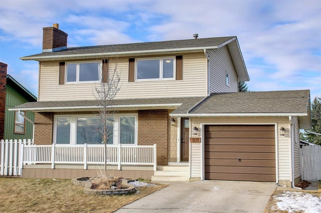 Main Photo: 331 Queen Anne Way SE in Calgary: Queensland Detached for sale : MLS®# A1179849