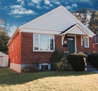 Photo 1: 27 Edgecroft Road in Toronto: Stonegate-Queensway House (Bungalow) for lease (Toronto W07)  : MLS®# W3733128