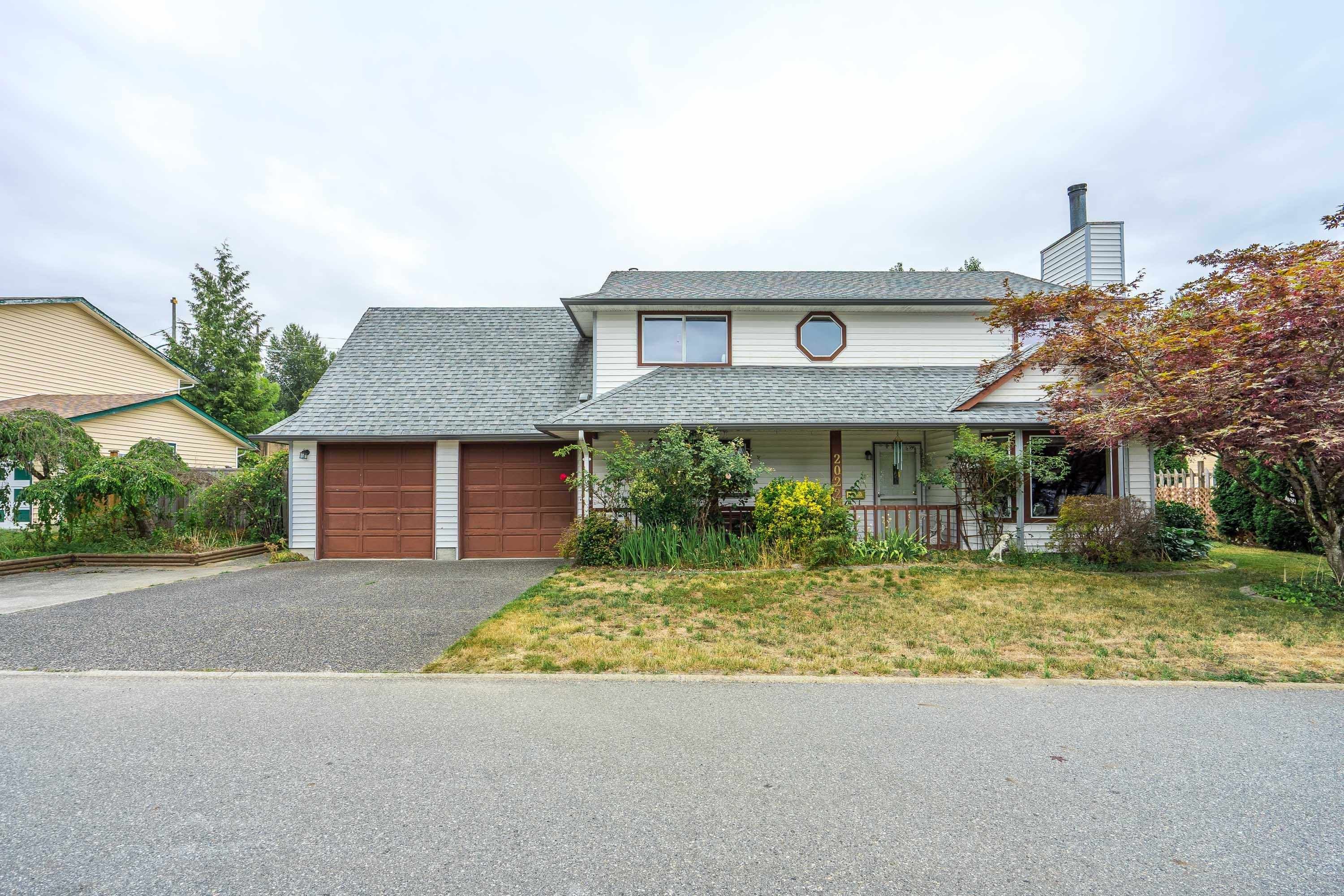 Main Photo: 2022 SHAUGHNESSY Place in Coquitlam: River Springs House for sale in "River Springs" : MLS®# R2796763