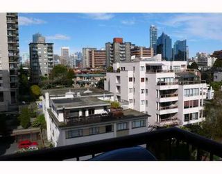 Photo 3: 804 1146 HARWOOD Street in Vancouver: West End VW Condo for sale in "LAMPLIGHTER" (Vancouver West)  : MLS®# V763953