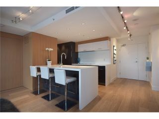 Photo 4: 1203 918 COOPERAGE Way in Vancouver: Yaletown Condo for sale in "THE MARINER" (Vancouver West)  : MLS®# V1048985