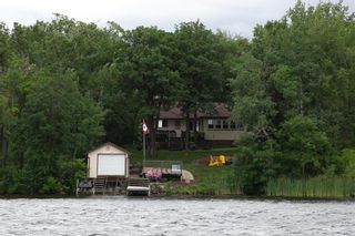 Photo 3: 14 Parkwood Bay in Lac Du Bonnet: RM of Lac du Bonnet Residential for sale (R28)  : MLS®# 202216408