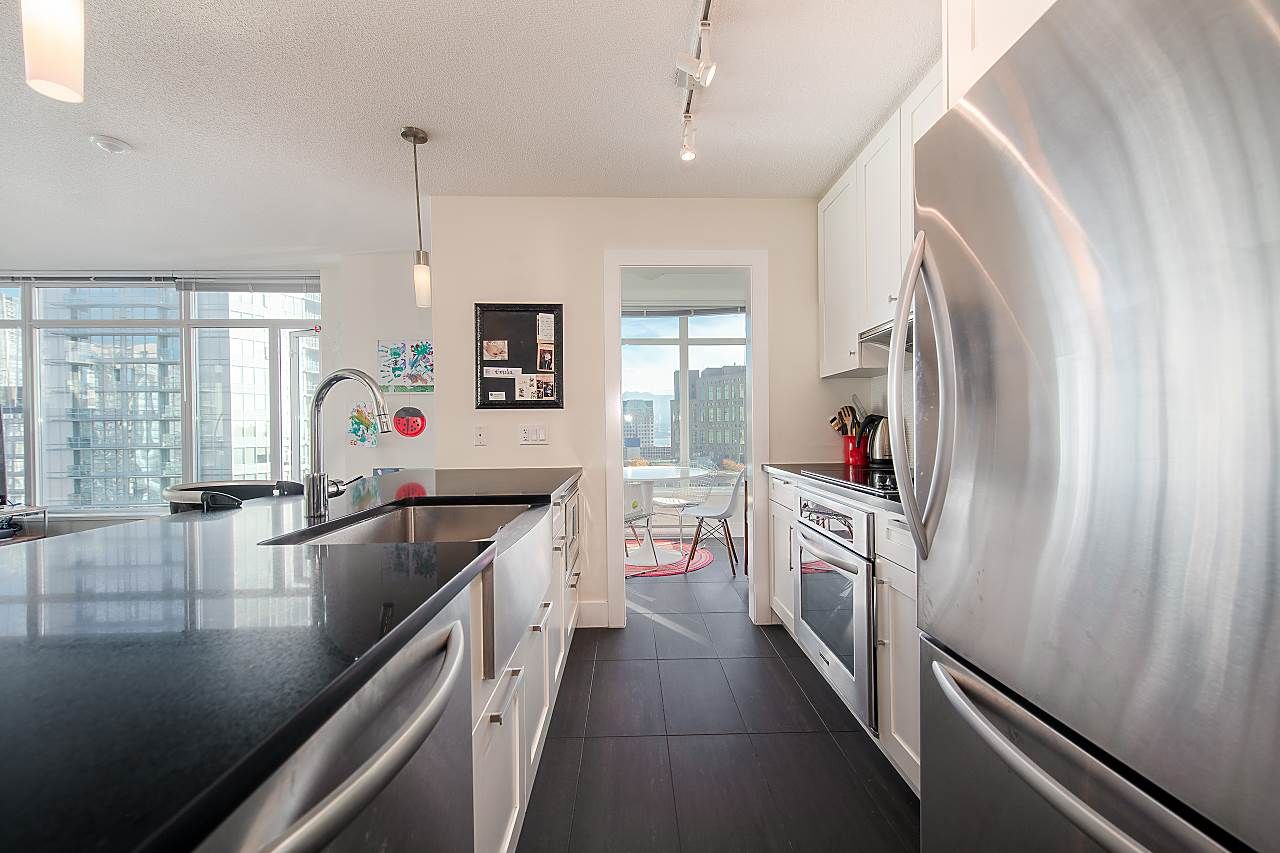 Main Photo: 2403 888 HOMER Street in Vancouver: Downtown VW Condo for sale in "THE BEASLEY" (Vancouver West)  : MLS®# R2308021