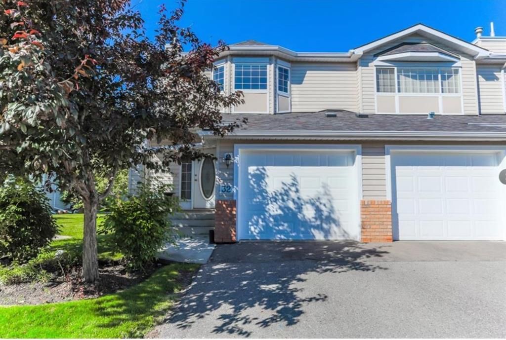 Main Photo: 32 Chaparral Ridge Terrace SE in Calgary: Chaparral Row/Townhouse for sale : MLS®# A1187868