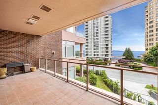 Photo 20: 308 2271 BELLEVUE Avenue in West Vancouver: Dundarave Condo for sale in "Rosemont" : MLS®# R2702493