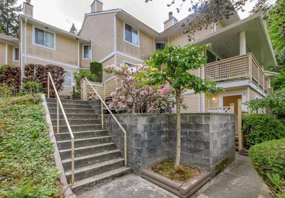 Main Photo: 2 2223 ST JOHNS Street in Port Moody: Port Moody Centre Townhouse for sale in "PERRY'S MEWS" : MLS®# R2363236