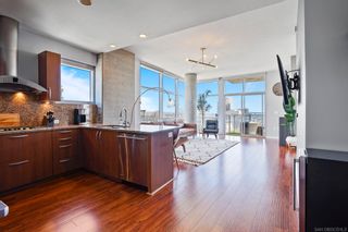Photo 6: DOWNTOWN Condo for sale : 2 bedrooms : 800 The Mark Ln #2205 in San Diego