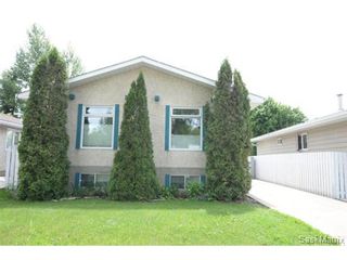 Photo 2: 1307 12TH Avenue North in Regina: Uplands Single Family Dwelling for sale (Regina Area 01)  : MLS®# 503578
