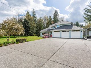 Main Photo: 23964 62 Avenue in Langley: Salmon River House for sale in "Salmon River" : MLS®# R2878107