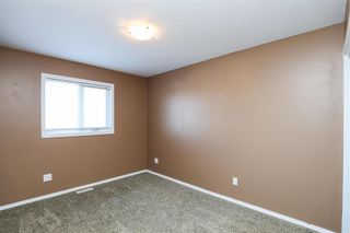 Photo 15: 139 Ellice Avenue in Steinbach: R16 Residential for sale : MLS®# 202202257