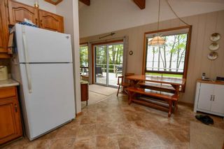 Photo 5: 141 Campbell Beach Road in Kawartha Lakes: Rural Carden House (1 1/2 Storey) for sale : MLS®# X4468019