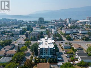 Photo 1: 710 Stockwell Avenue Unit# 104 in Kelowna: House for sale : MLS®# 10318524