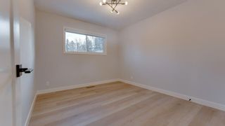 Photo 19: 215 Tache Avenue NW in Calgary: Thorncliffe Detached for sale : MLS®# A2021905
