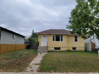 Main Photo: 908 L Avenue South in Saskatoon: King George Residential for sale : MLS®# SK908680