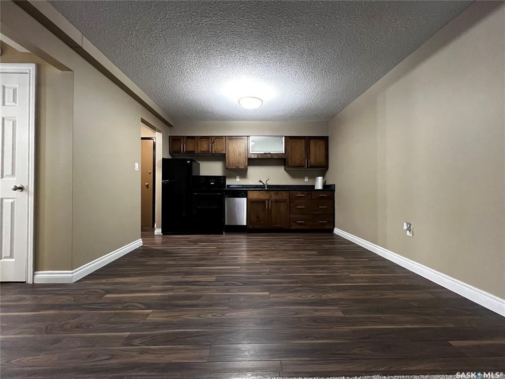 Main Photo: 7 104 104th Street West in Saskatoon: Sutherland Residential for sale : MLS®# SK915801