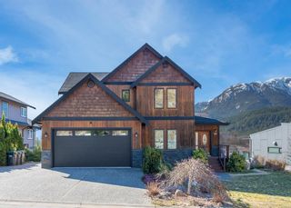 Photo 1: 41185 ROCKRIDGE Place in Squamish: Tantalus House for sale : MLS®# R2663751