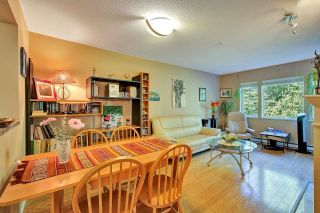 Photo 7: 308 55 BLACKBERRY Drive in New Westminster: Fraserview NW Condo for sale in "QUEENS PARK PLACE" : MLS®# R2717971